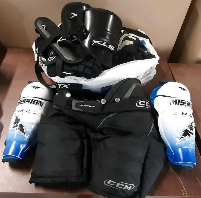 Lot of As New Lacrosse/Hockey Goalie Pants, Shin Pads, Gloves