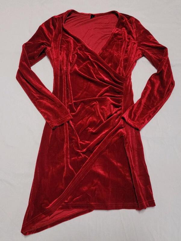 New Women's Sz. Large V-Neck Long-Sleeve Cocktail Dress , Red