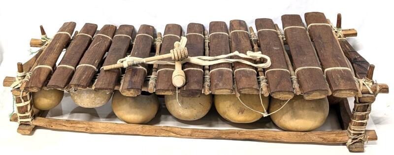 WOW! Vintage 12-Note Wood & Gourd Balafon African Xylophone, 27" Long, Sounds Fantastic!