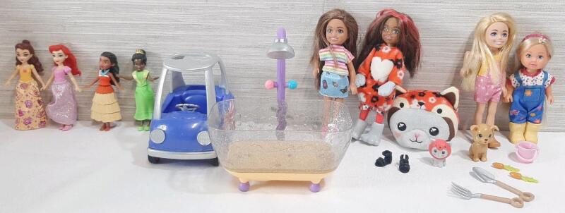 Lot of As New Toy Figures, Including Disney Princesses, Barbie Cuties, Including Glitter Bathtub & Toy Car