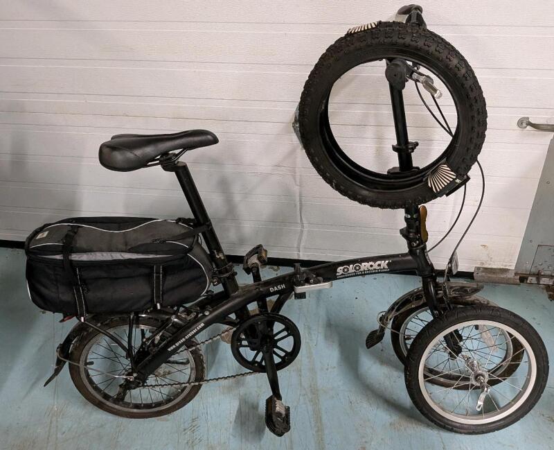 Solorock 16" 8 Speed Foldable Bike. With extra tires