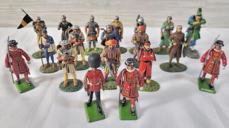 19 Metal Medieval & Beefeater Soldier Miniatures .