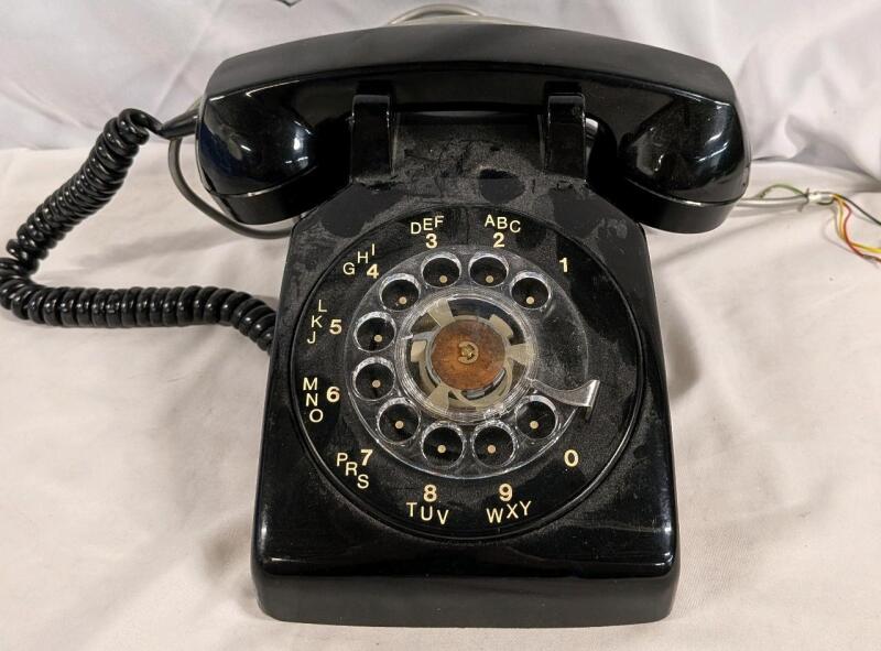 Vintage Northern Electric Rotary Phone. 9" Deep