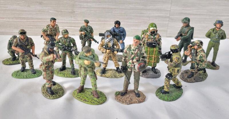 16 Metal Modern Military Soldier Miniatures .