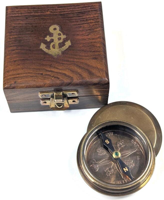 New Brass Compass With Screw on Lid in Wooden Gift Box, Compass 2 ⅜" in Diameter