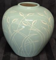 Beautiful Vintage Pottery VASE - 7.5" Tall Elegant 8113, Canada