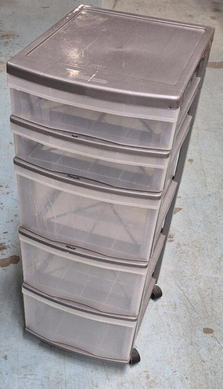 5 Drawer Storage Unit on Castors 16.5 x 13 x 34.5"