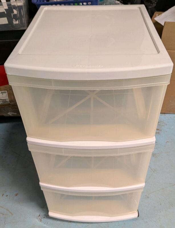 Gracious Living 3 Drawer Rolling Organizer. 26.5" Tall