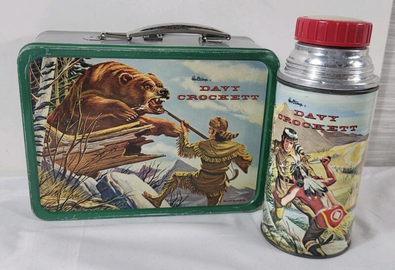 Vintage 1950s Holtemp Davy Crockett Metal Lunchbox & Matching Thermos (missing cup) .