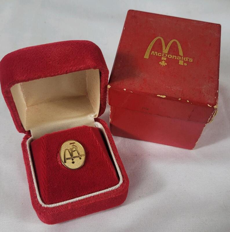 McDonald's 3-Year &sup1;/&sup1;⁰ 10K Gold Filled Canada Service Tie Pin w/Original Presentation Box .