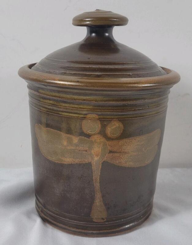 Handmade Stoneware Canister / Jar with Lid and Dragonfly Motif . Measures 7" tall & 5 &frac34;" diameter.