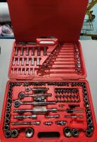 Craftsman SAE and Metric Sockets, Extensions , Ratchets & Wrenches Set in Case