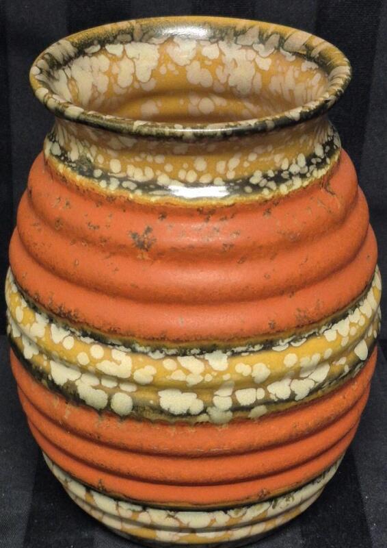 Stunning MCM Lava Glaze Pottery Vase 7" Tall