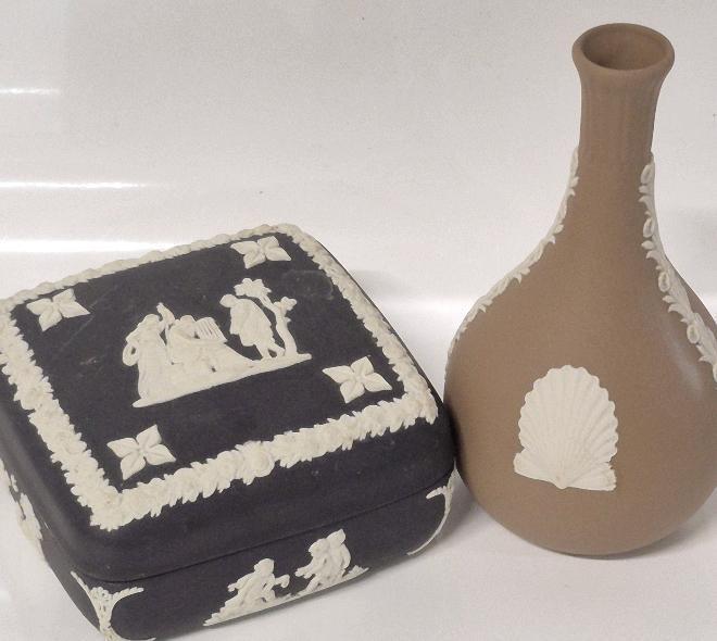 2 Vintage Wedgwood Pieces - Vase 5.25" Tall & Trinket Box