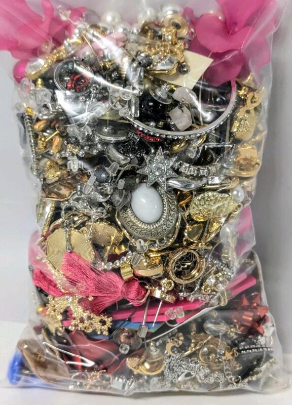 Over 2lbs Assorted Vintage to Modern Earrings, Most Paired, For Pierced & Unpierced Ears