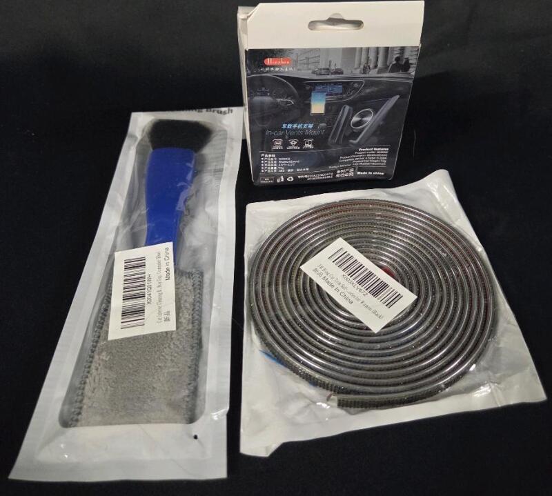 Car Accessories Lot Vent Mount, Cleaning Brush & Bling Car Trim