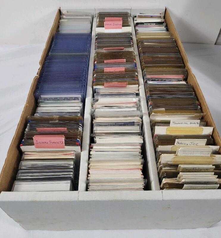 Late 80s/Early 90s NHL Hockey & MLB Baseball Player Trading Card Singles , 900+ Trading Cards in Triple Long Box . See photos