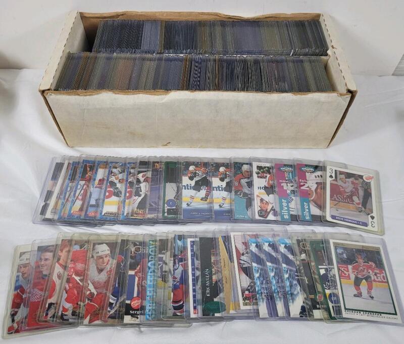1990s NHL Hockey Trading Card Singles in Top Loaders , 500+ Trading Cards . O Pee Chee , Upper Deck , McDonald's , Fleer , Pro Set