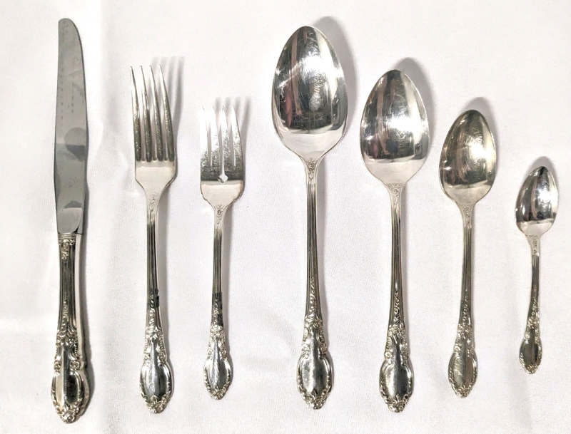 49 Pieces of Silver Plate Cutlery by Rogers Oneida Enchantment +