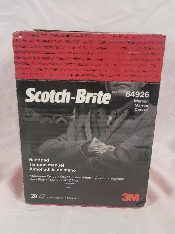 New Scotch-Brite Hand Pad Aluminum Oxide , Very Fine 7447 Pro . 64926 . 20 Pads