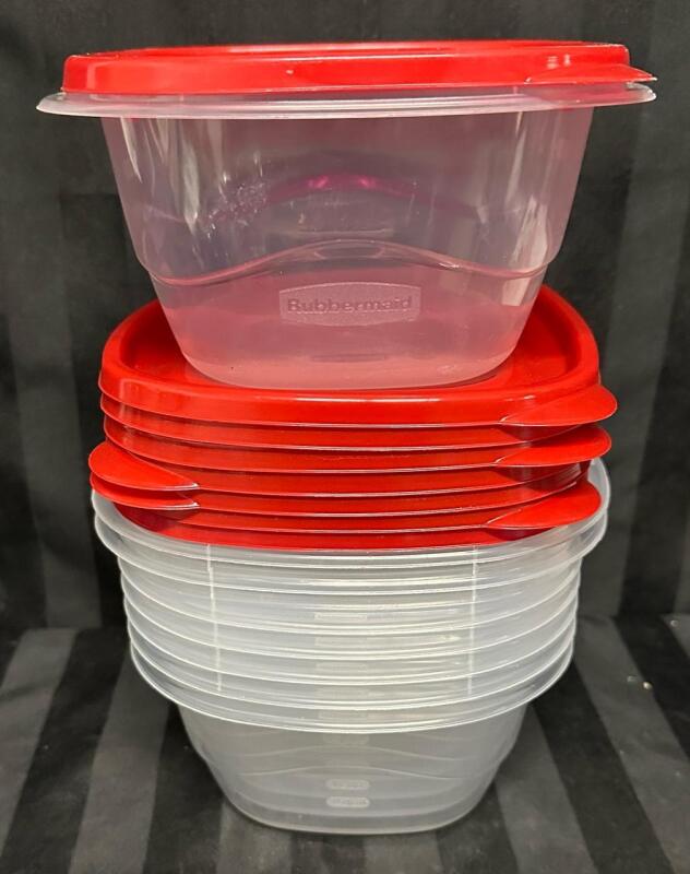 8 New Rubbermaid Takealongs Plastic Food Containers