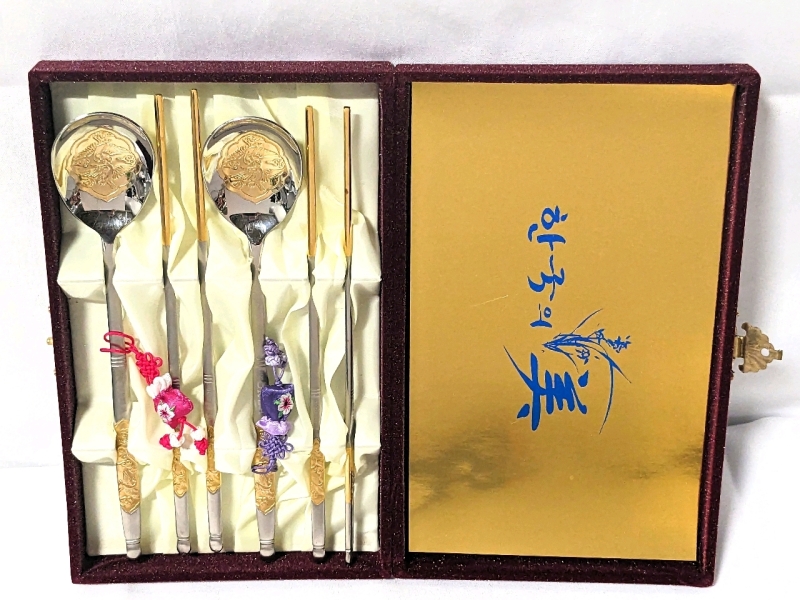 Fancy Korean Beauty Chopsticks & Spoons Gift Set.