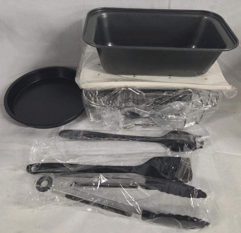New Small Kitchen Tools And Pans With Accessories