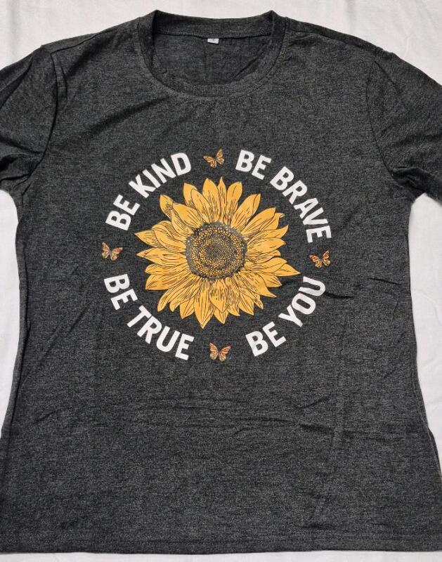 New sz Small Women's T-Shirt