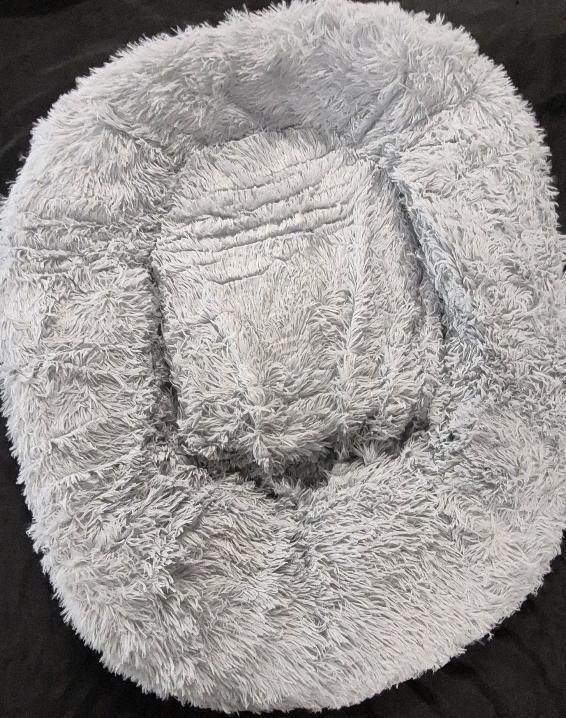 New Large 39" Plush Calming Pet Bed