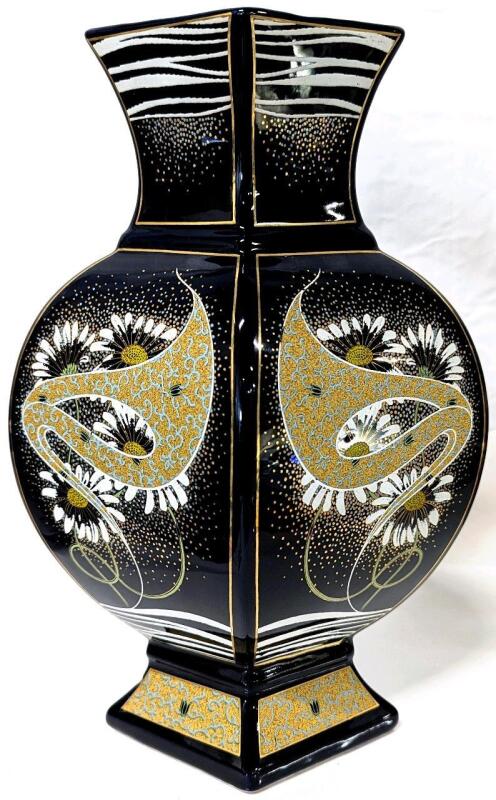 Striking Vintage Italian Trilobed Ceramic Vase With Daisy Design, 11.5" No Chips or Cracks
