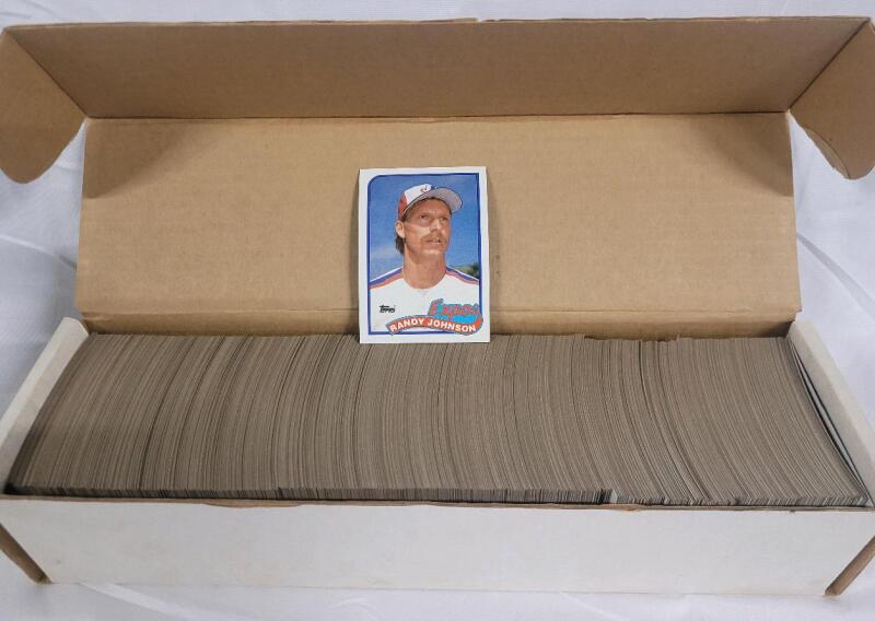 1989 Topps MLB Baseball Trading Card Set , #1 - #792 . Includes Randy Johnson Rookie Card . Appears Complete