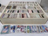 Early 1990s MLB Baseball & NHL Hockey Trading Card Singles , 2000+ Trading Cards . (1 row hockey & 4 rows baseball)