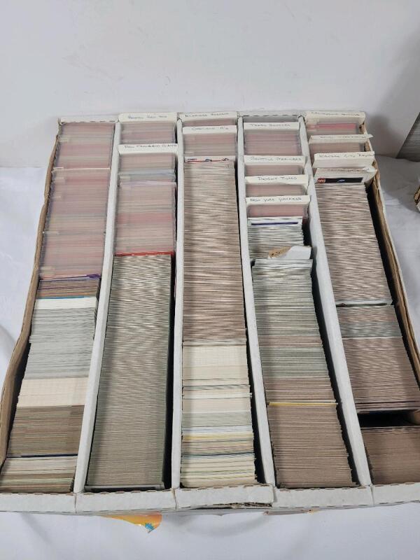 1990s MLB Baseball Trading Card Singles , 2000+ Trading Cards . Donruss , Leaf , Topps , Score .