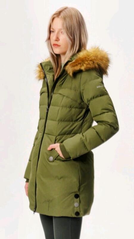 New Size LG Women's Orolay Down Jacket with Faux Fur Trim Hood