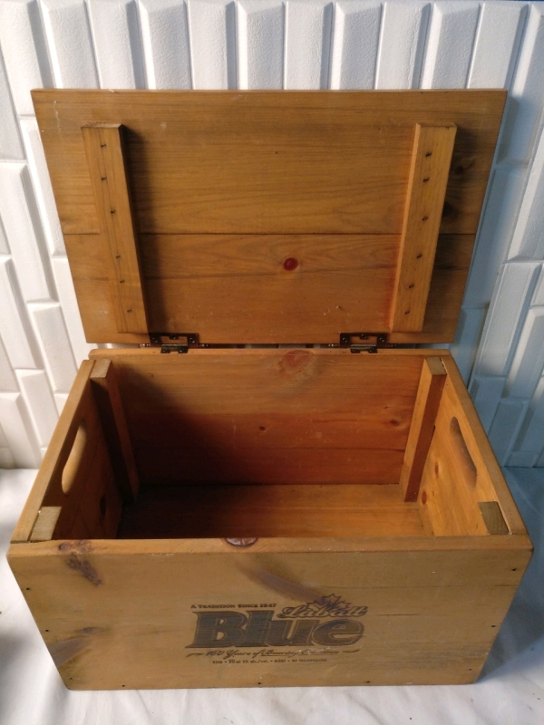 Labatt Blue Wood Crate - Hinged Lid - 19"x12"x11"