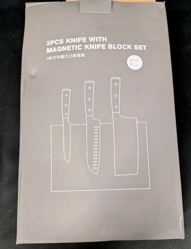 New Kife Set with Block.