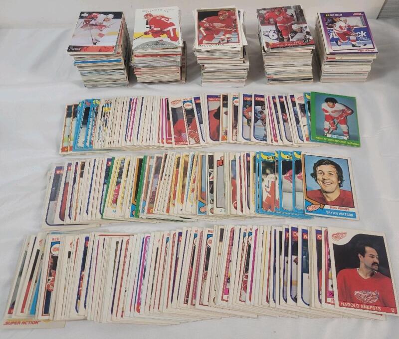 1974 - 2014 Detroit Red Wings NHL Hockey Trading Card Singles , 600+ Trading Cards . OPC , Score , Donruss , Bowman , UD , Parkhurst