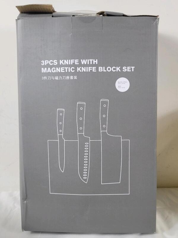 New - 3pc. Professional Chef Knife Set w/Magnetic Knife Block .