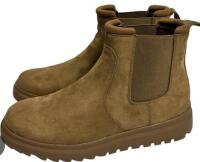New sz 9 Women's Bacia Suede Style Boots
