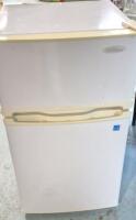 Danby Mini Fridge with Freezer - Working 19.5" x 18.5" x 33"