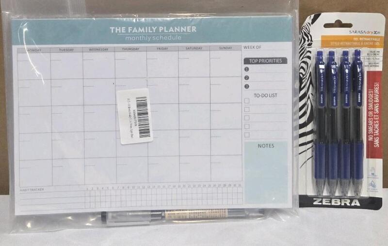 New Family Planner & Sarasa Dry Pens 4Pack
