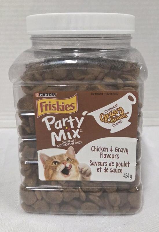 (BBJuly2026) New Friskies Party Mix Chicken & Gravy