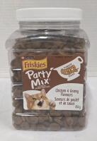 (BBJuly2026) New Friskies Party Mix Chicken & Gravy
