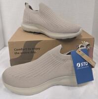 New STQ Taupe Size 9 Women's Laceless Shoes