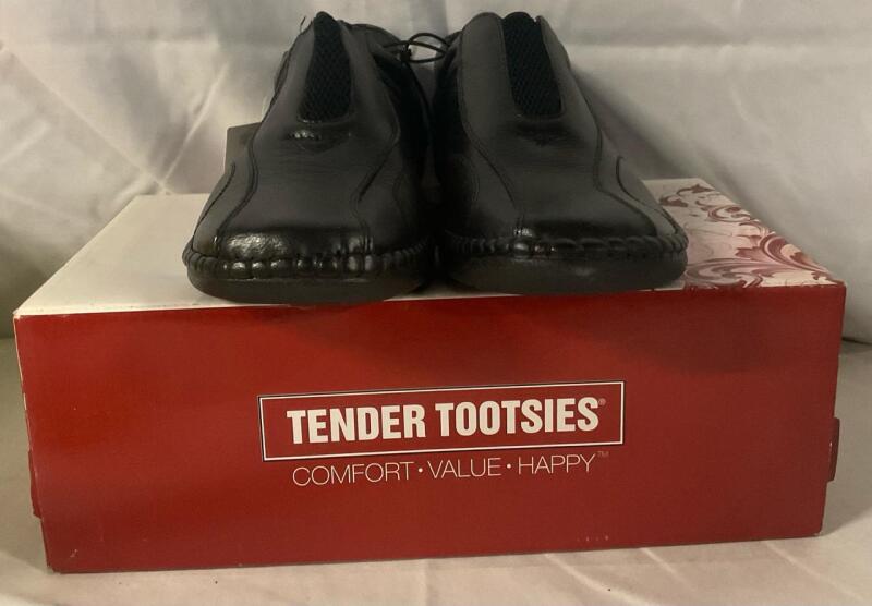 New tender Tootsies Black size 9 shoes