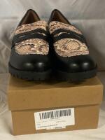 New SIZE 40 Jusdxaious fur Shoes