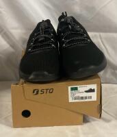 New Stq All Black Womans Shoes size 9.5