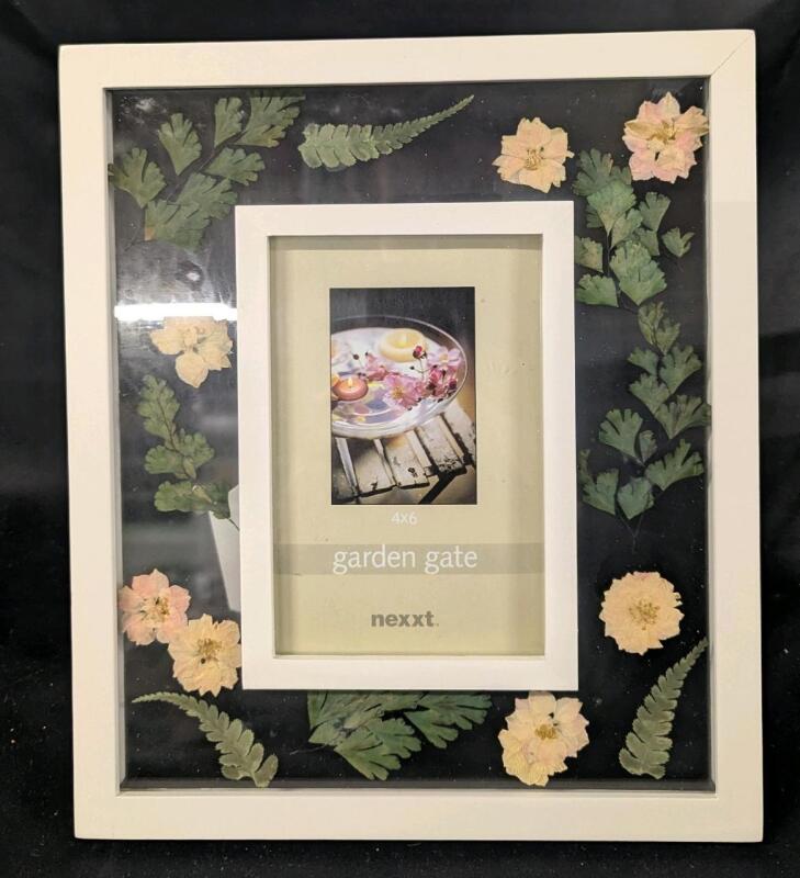 New: 4x6 Glass Picture Frame