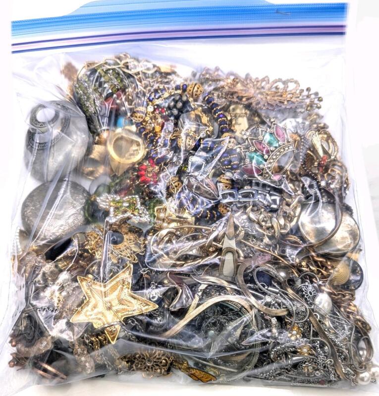 Just Under 2kg Bulk Assorted Jewelry