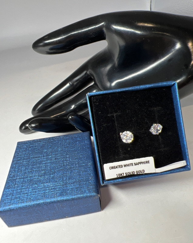 10k White Gold White Sapphire Shimmering Stud Earrings